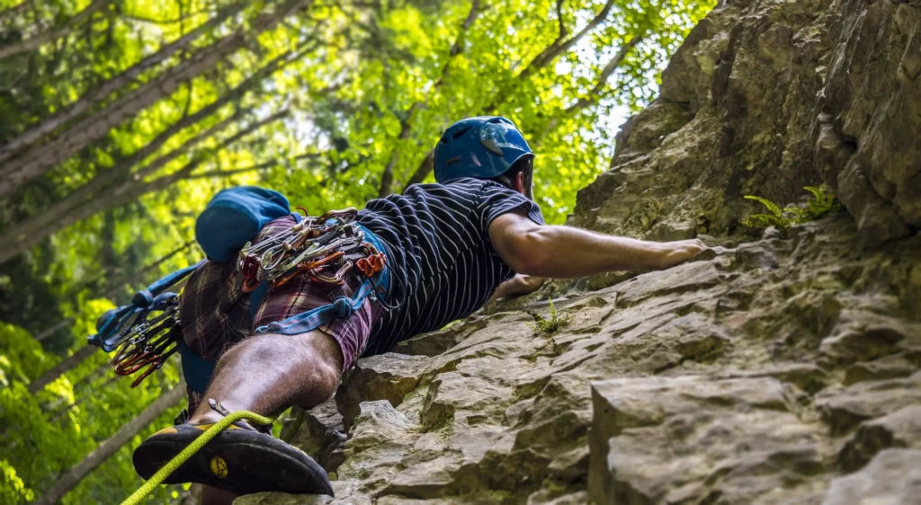 userbot-climbing-2609319
